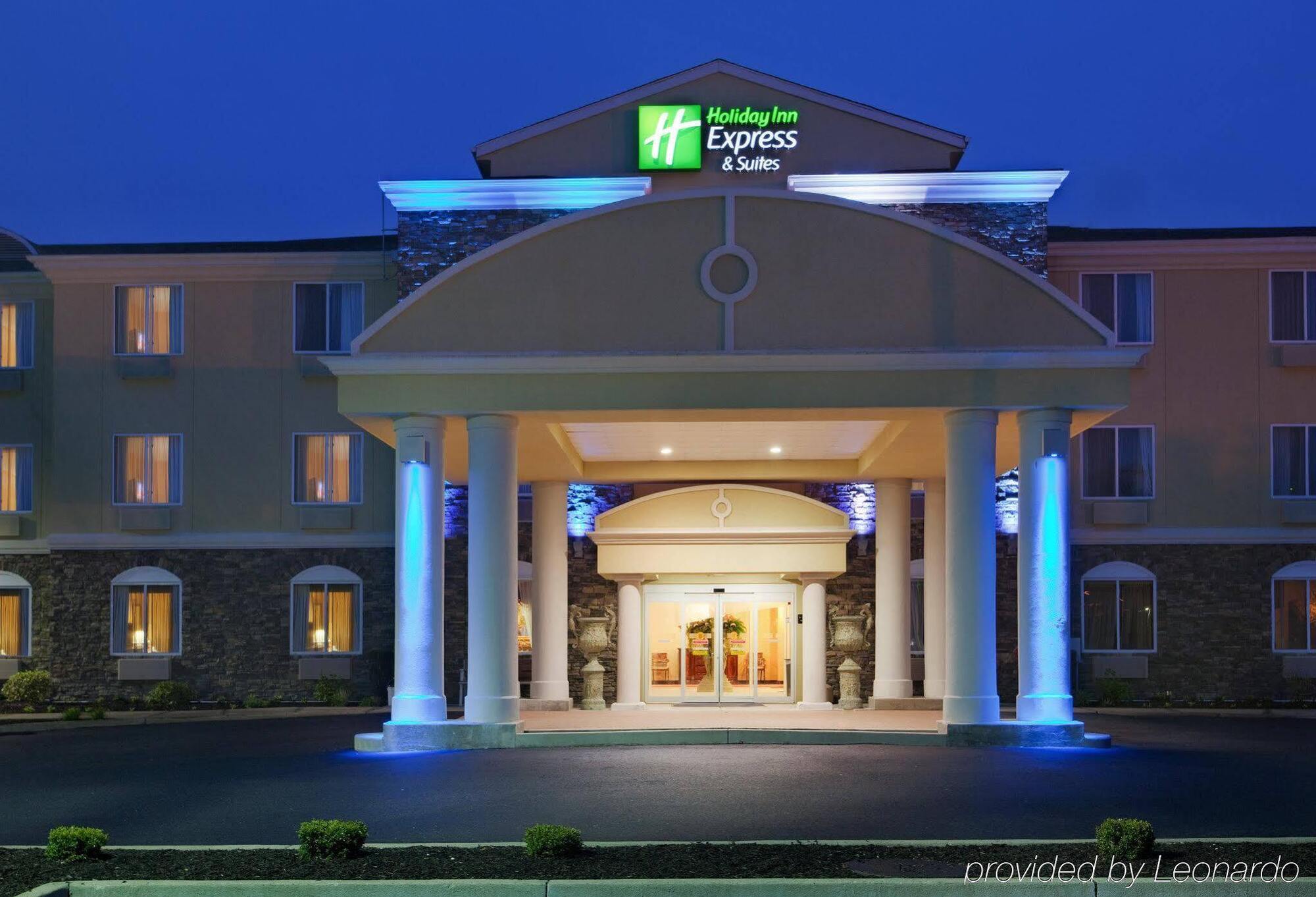 Holiday Inn Express Hotel & Suites Swansea, An Ihg Hotel Exterior photo